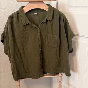🎀5/$15 Old Navy Olive Green Shirt 100% cotton shirt